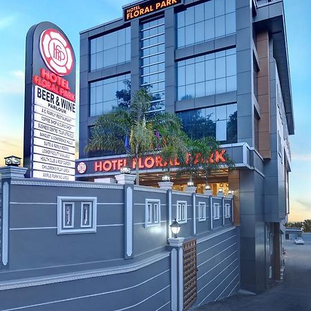 Hotel Floral Park Kottayam Εξωτερικό φωτογραφία